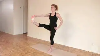 Asana Lab: Extended Hand-to-Big Toe Pose (Uthitta Supta Padanghustasana)