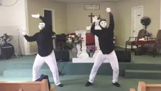 Tasha Cobb- Break Every Chain
