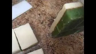 Unmolding Pepperberry mistletoe soap!!
