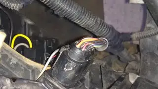 Trocando a lâmpada do farol baixo do Stilo parte 2