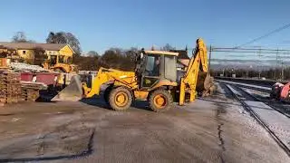 JCB 2DX