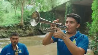 Orquesta Peligro - Popurrí Acapulco Tropical (Videoclip Oficial)