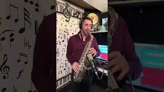 White Christmas-Irving Berlin #whitechristmas #christmasmusic #saxophone #christmas #christmastime