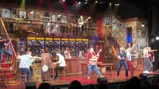 Norwegian Encore- Entertainment