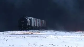 Dept. of Transportation issues safety alert for oil shipped by rail
