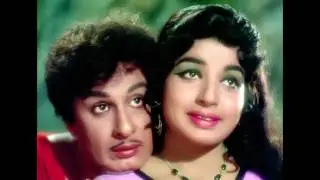 Digital pictures of MGR, Jayalalitha starred Adimaipen movie Gallery