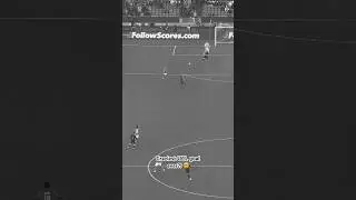 Raphinha&rsquo;s INSANE goal 🤯