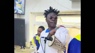 Mo teriba nibi agbelebu