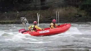 Whaly 435 Safety Rescue Boat 720p