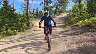 Sappee Bike Park Icebreaker &ndash; MTB Ride Filmed from the Front