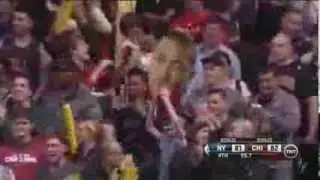 Derrick Rose amazing pass & game winner! (10.31.13)