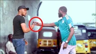 Extreme Fake Selfie : African Prank