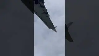 Boeing 737 MAX 8 landing in Warsaw-Radom