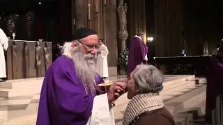 04-Messe à la Cathédrale Notre-Dame de Paris avec le Père Samuel