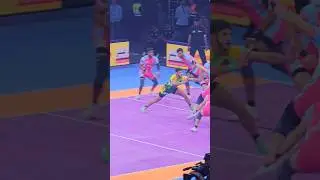 Raid stop #patnapirates #jaipurpinkpanthers #prokabaddi #shorts #pkl #kabaddi #pune