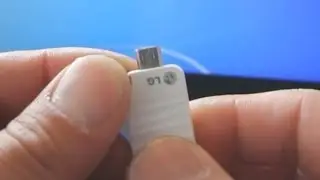 Умный USB-флеш-накопитель LG с OTG и USB 2.0!
