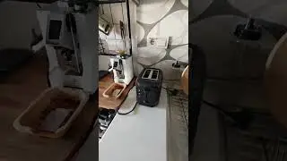 Espresso Yapımında Basınç Oluşturma: Sage 875 Barista Express