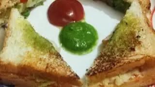 Sandwich 🥪 #healthyfood #healthylifestyle #foodie #cookingathome #youtubepartner #foodvideography