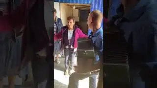 Бабуля Жгет под Гармонь 😁