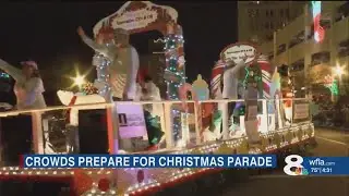 Tens of thousands to gather for 41st annual Lakeland Christmas parade