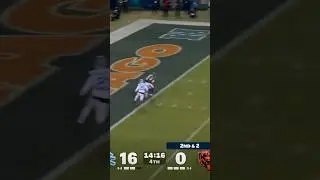 Caleb Williams SLINGS It to Jahdae Walker for a TOUCHDOWN Bears vs Lions #shorts #nfl #bears #lions
