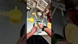 Chicken parm bites 🫦 😋 #chickenparmbites #papajohns #Parmesian #romano #insta360x5