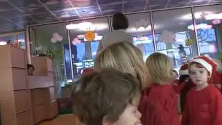 SPECTACLE ENTRE PETITS DE LA MATERNELLE ET DE LA CR&Egrave;CHE