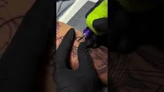 Paano magtattoo ng pointilism tattoo 