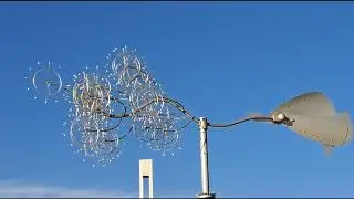 Stunning Wind Wheel Mobile at Vancouver Harbour Walk #weathervane #vancouver #creativeengineering