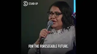 Don&rsquo;t propose to Vanessa Gonzalez with a ring.Propose with this.🎤: Vanessa Gonzalez #standup #comedy