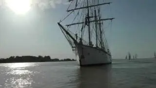 Le 3 m&acirc;ts Marit&eacute; naviguant sur la Garonne