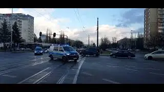 Alarmowo przejazd kolumny policji w Łodzi