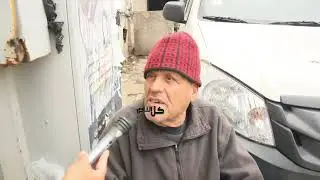 عندي 40عام نخدم نبيع في الثوم ملي كان السوق هذا جبا،نة قبل مايولي سوق الجزارين كان بابا يبيع في لحوت
