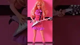 QUEM N&Atilde;O TEM TETO DE VIDRO?🤪#barbie #doll #mattel #emo #emocore #rock #boneca #toys