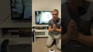 ДЕВУШКА ОТКРЫВАЕТ МОЙ ПАКЕТ ЗНАЧКОВ.. 😡