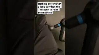 I always use the Theragun in the evening #gym #massage #massagetherapy #recovery #shorts