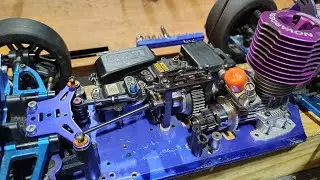 Kyosho GT Upgrades : transmission, radio plate, GT3 center diff mount
