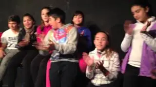 El río está fluyendo en Iznalloz Yoga,  IES Montes Orientales FELICES FIESTAS