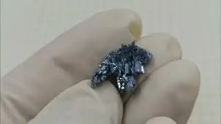 Some new crystals of osmium