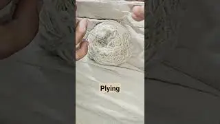 the process of creating yarn from sheep wool #fibrearts #spinningyarn