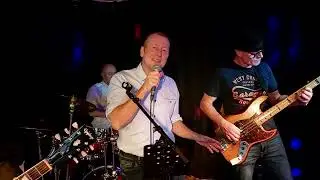 Les planètes (Covered by Lake Biscuits)