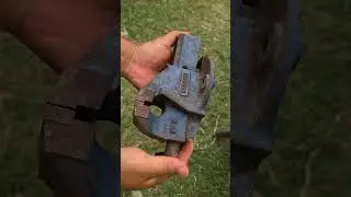 Unboxing a vintage and rare vise : Record No.0 England #tools #shorts