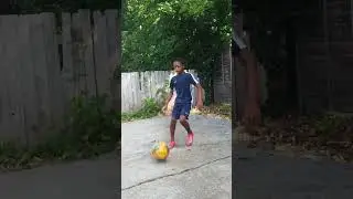 How to do football ⚽ kickups for beginners 