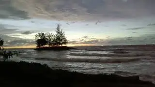 Relaxing Waves  | Jerelyn Chai