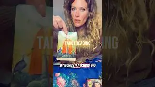 Кто-то наблюдает за тобой👀🔮#таро #гаданиенатаро #шорты