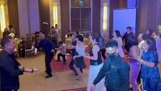 Zumba, ballroom dancing, or all-out partying with the Sentimental Groove party repertoire🎵✨