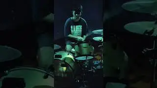 Nirvana - Heart-Shaped Box #nirvana #drums #drumcover #rock drums #music #shorts #funny #funnyvideo