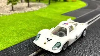 Polistil Policar slot cars in a long circuit
