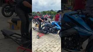 Wheelie machine on pulsar maniac 2.O #shorts #wheelie #pulsar