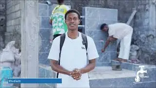 PROJET ER2C : &agrave; Dzahani 2, une pause au bord de la route suffit pour acc&eacute;der &agrave; l'eau potable.
